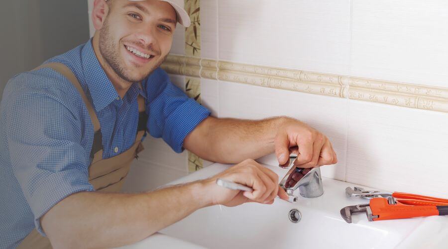 Handle or spout repair in Pittsburg, MO